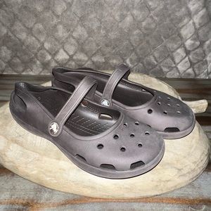 CROCS Women’s Shoe “ Shayna” Dark Grey/ size 8